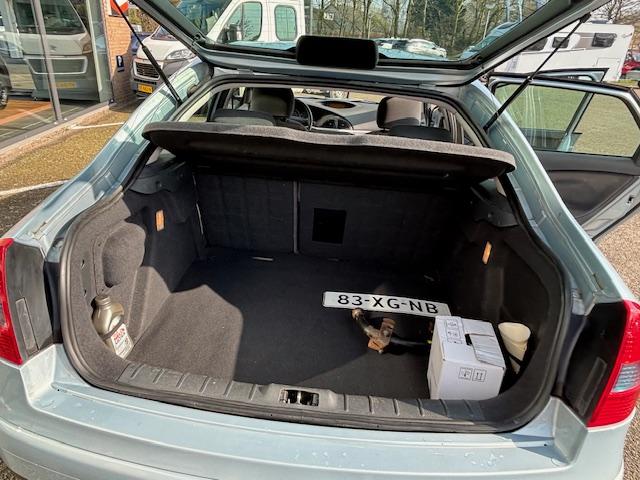 Citroen C5 berline 1.8-16v cool tech | airco | trekhaak | parkeerhulp voor 