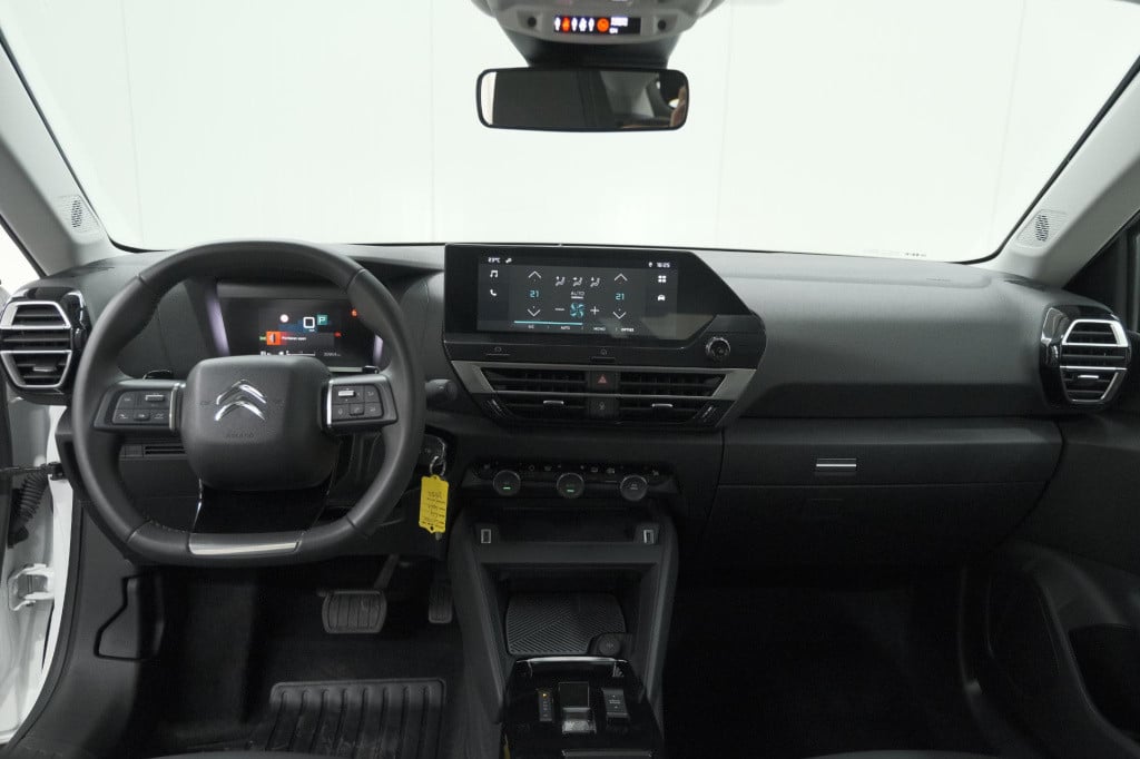 Citroen C4 puretech 130 eat8 feel edition | camera | apple carplay | parkee