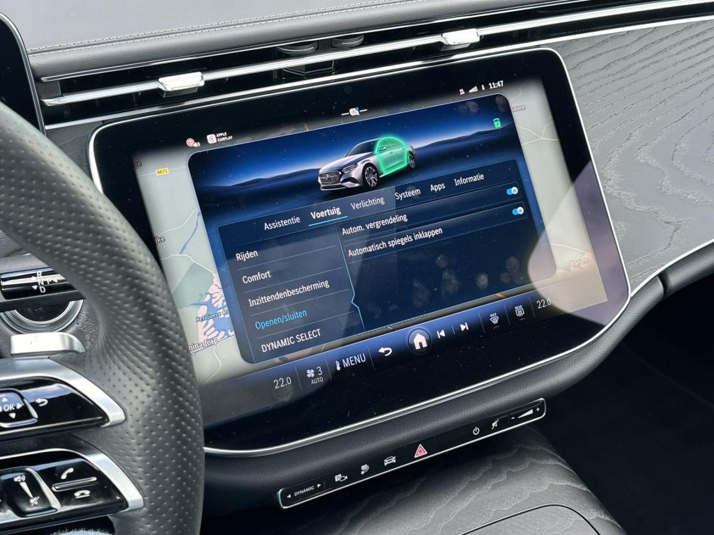 Mercedes-Benz E-Klasse 300 e amg line l panoramadak l 360 camera l head-up 
