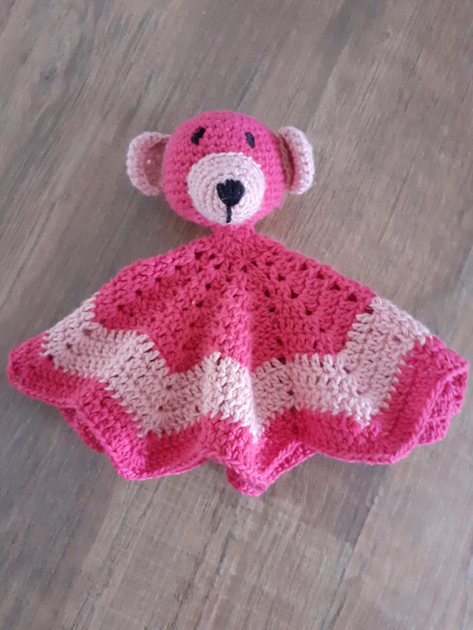 Roze en blauw gehaakt knuffeldoekje - 5 euro per stuk