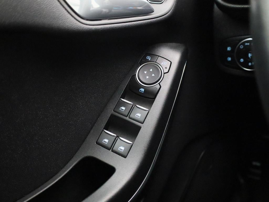 Ford Fiesta 1.0 ecoboost titanium | winterpack | stoel/stuur verwarming | l