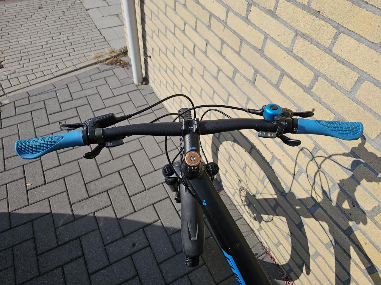 Cube mountainbike 27,5 inch ong 9 t.m 12 jaar