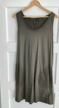 Nieuwe zomerjurk met capuchon merk bpc dunne stof maat Xl
