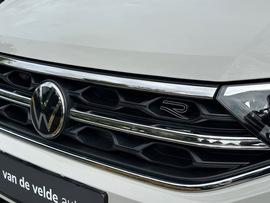 Volkswagen T-roc 1.5 tsi 150pk dsg r-line | camera | keyless | elek. achter