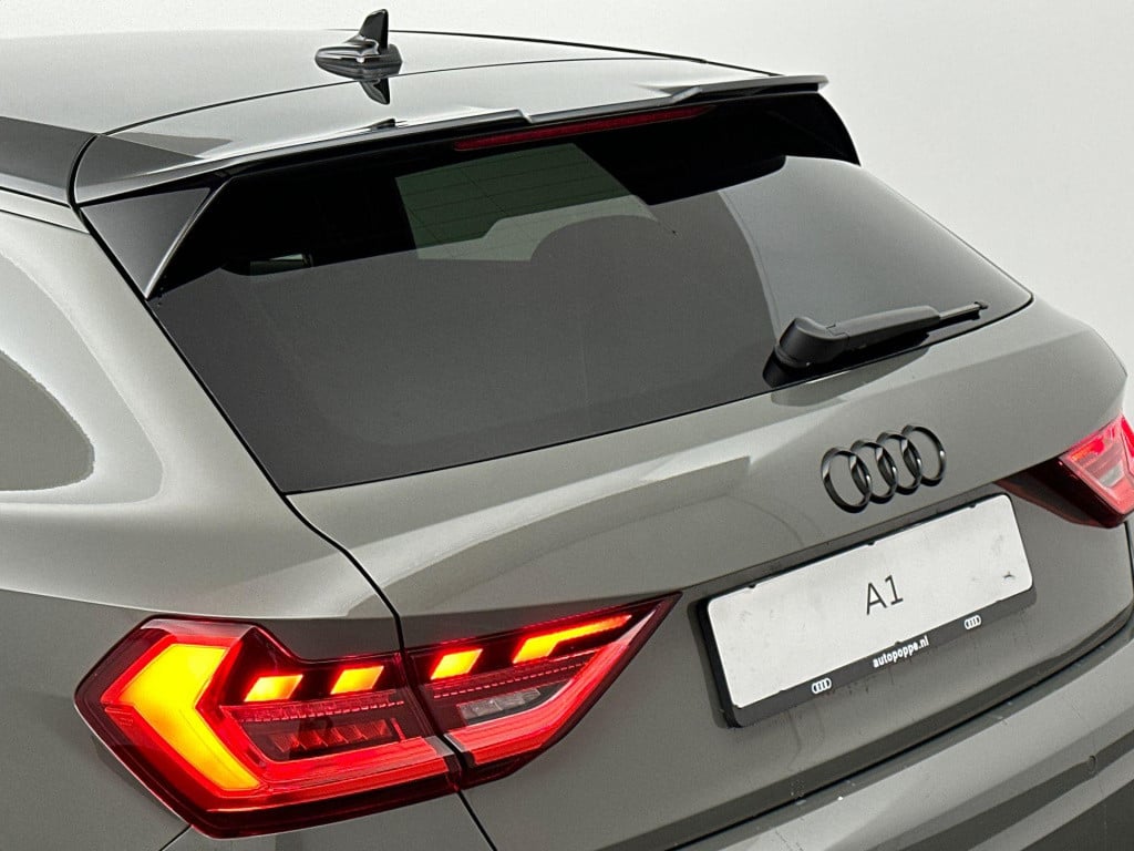 Audi A1 s edition 25 tfsi 70 kw / 95 pk sportback 7 versn.