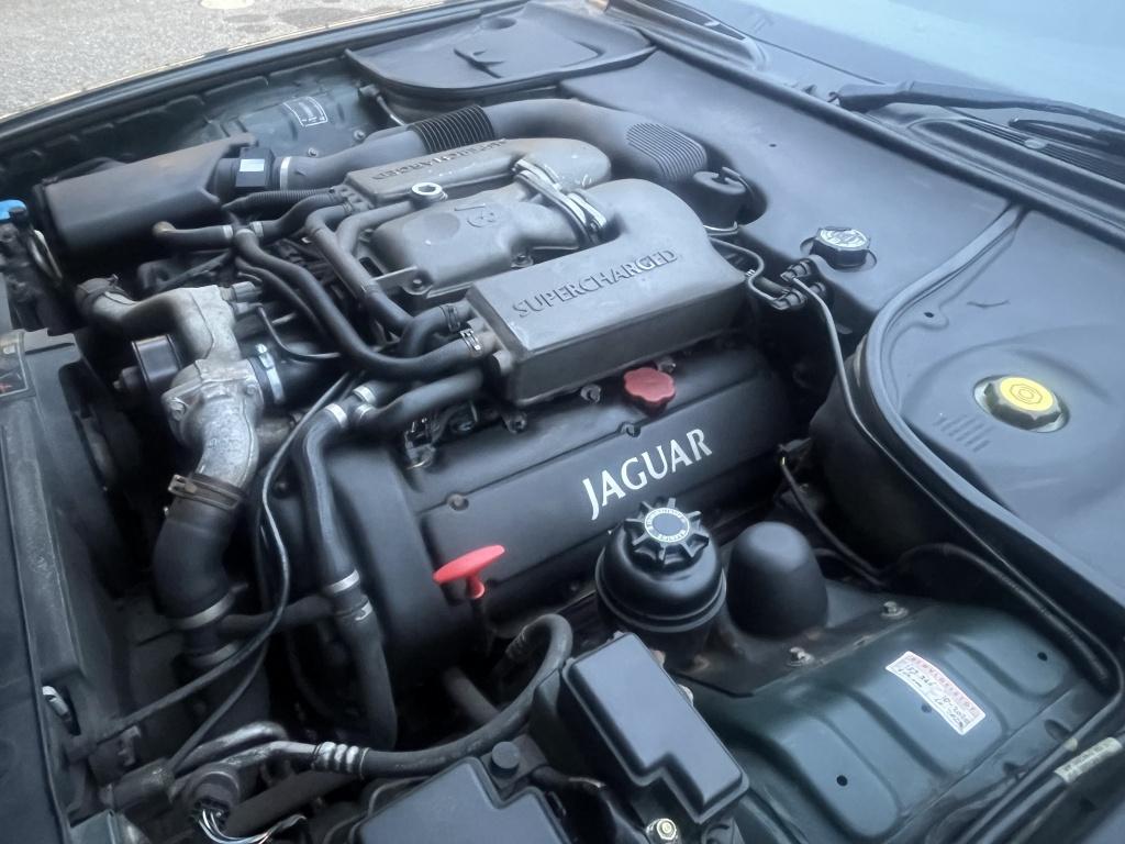 Jaguar Xj xjr 4.0 v8 supercharged | trekhaak