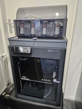 Bambulab P1S met ams 3d printer
