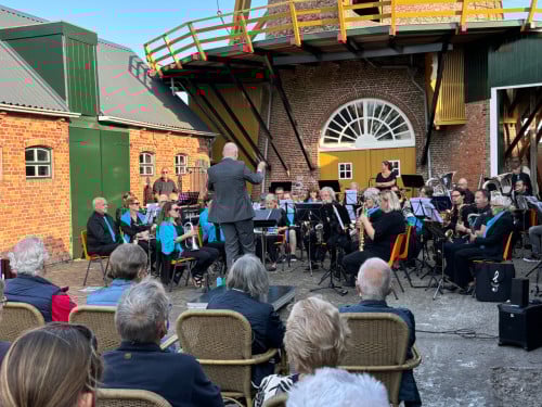 4 Juli Molen concert door  Veere’s Genoegen aanvang 19.30
