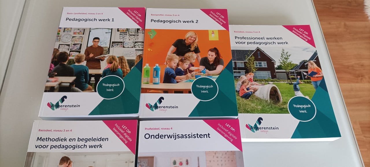 5 studieboeken onderwijsassistent / pedagogisch werk (Scalda?)