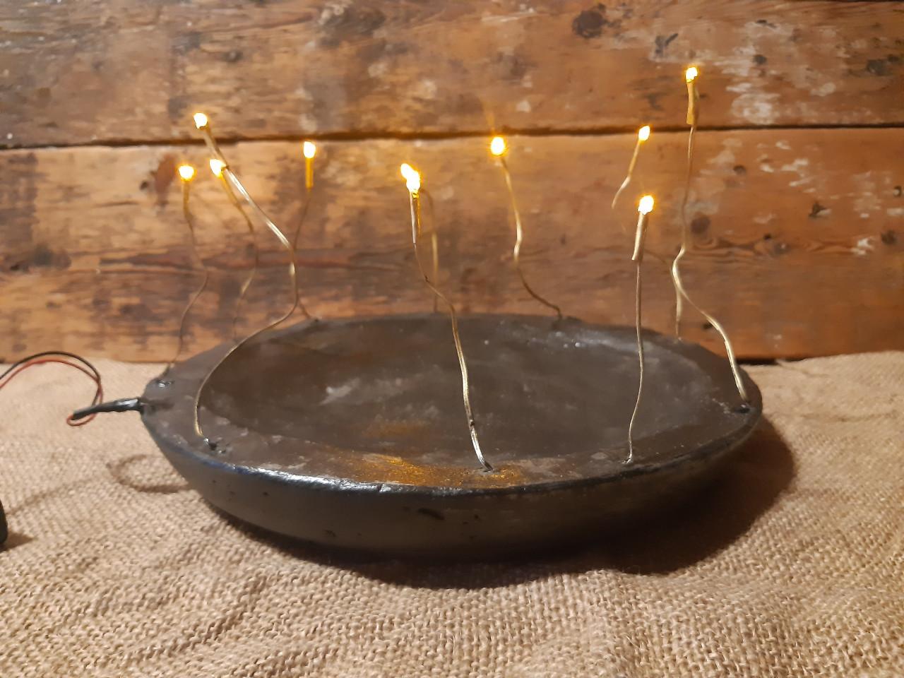 Betonnen schaal met lichtjes en diverse waxine schalen en bakjes (set 5)