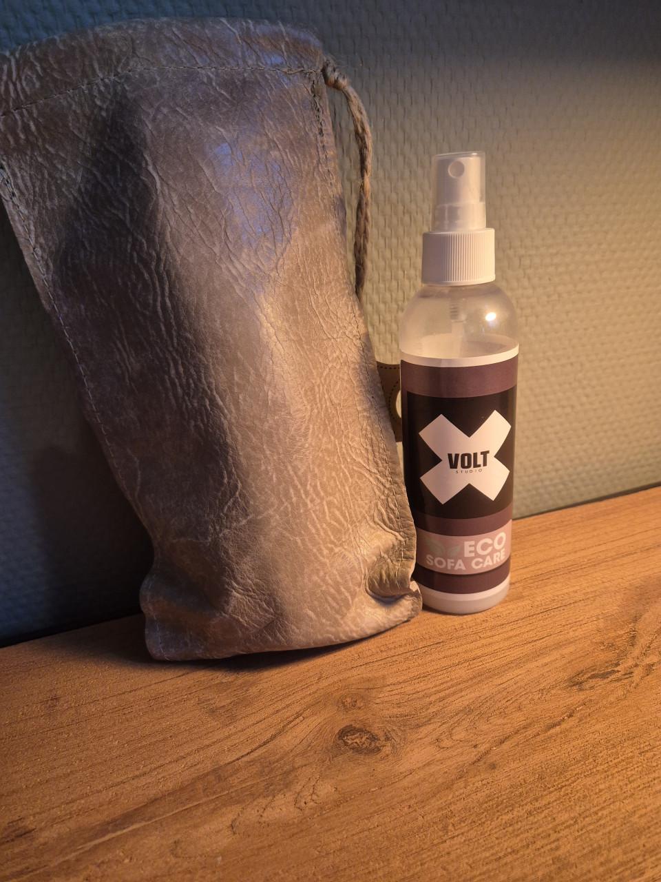 2 x groene leren fauteuil van merk Volt