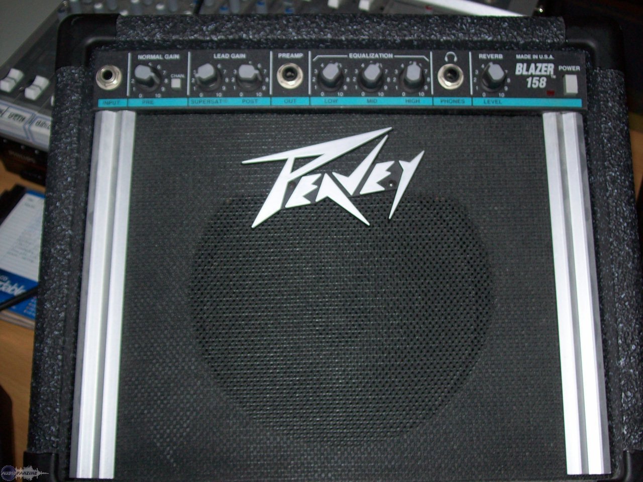 2 x Refurbished, PAEVEY 158 Blazer. 30 Watt. Nu voor 150 euro p/st !