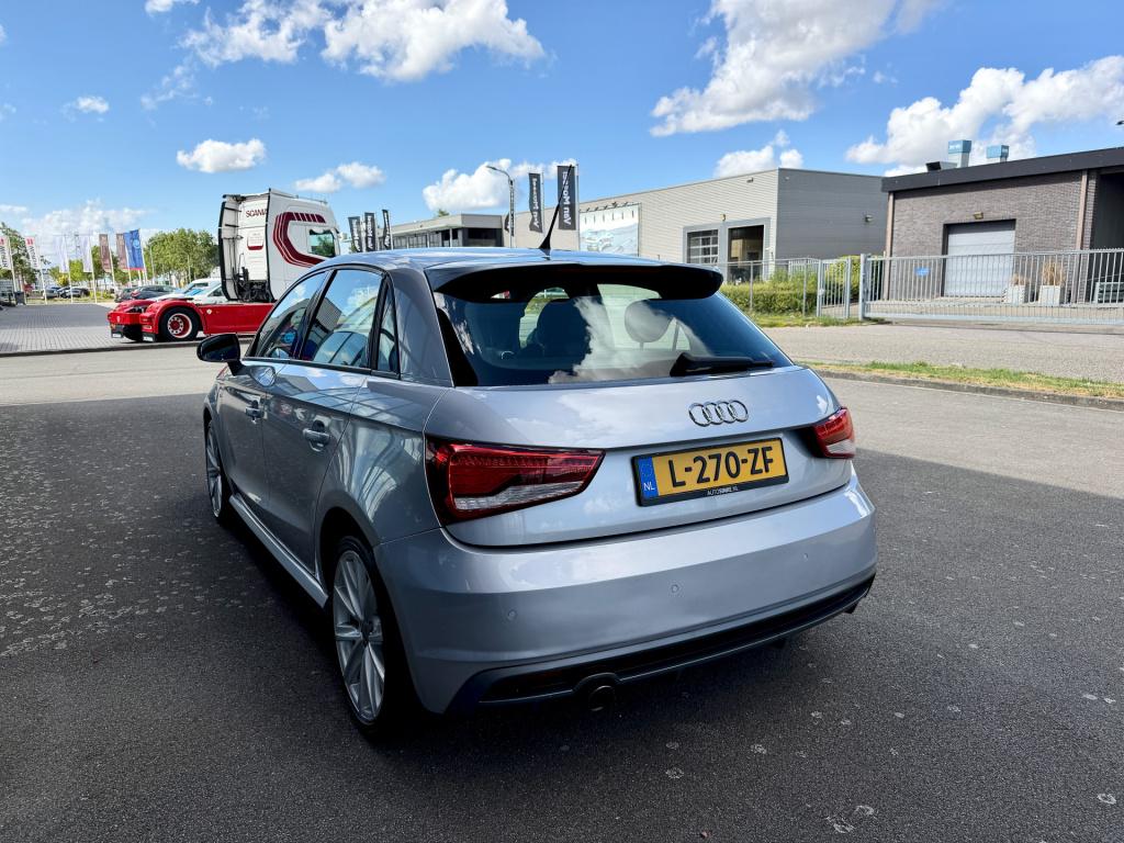 Audi A1 Sportback s-line navi ecc cruise 1.0 tfsi
