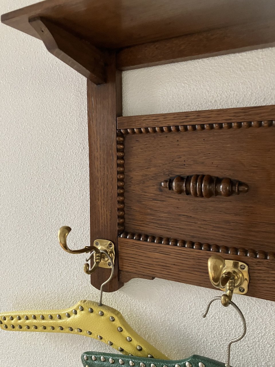Kapstok brocante met koperen haken