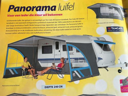 Panoramaluifel voor aan de caravan. maat 8