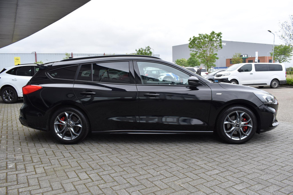Ford Focus wagon 1.0 ecoboost hybrid st line x business | climate control |