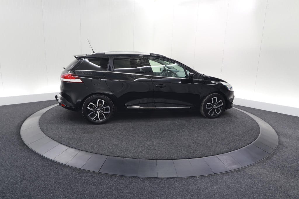 Renault Clio estate tce 90 intens | trekhaak | navigatie | parkeersensoren 