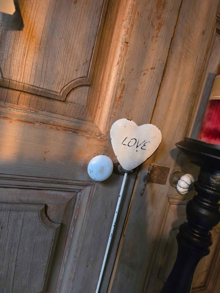 SCHITTERENDE OUD HOUTEN DEUREN SET 2 STUKS NU €150,- WEG=WEG