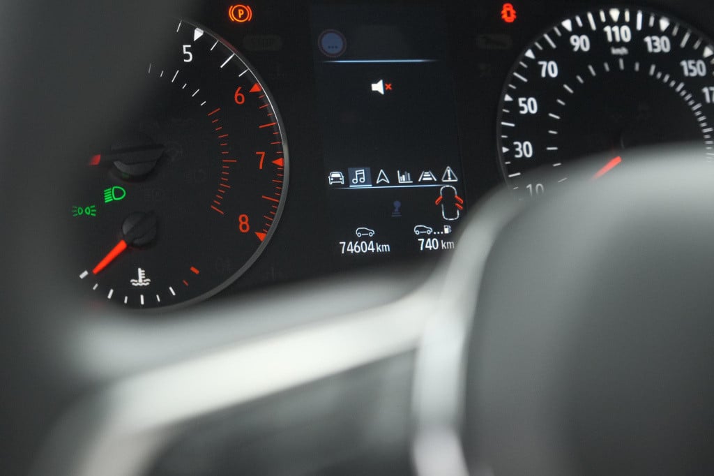 Renault Captur tce 90 zen | camera | apple carplay | parkeersensoren | navi