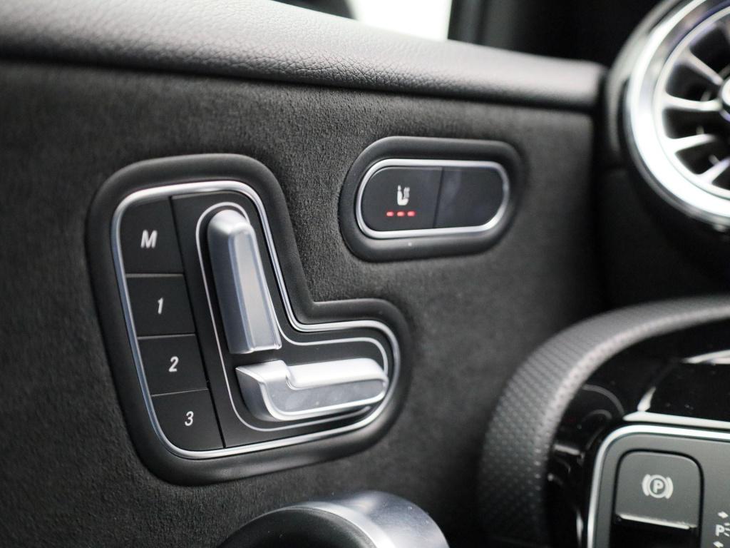 Mercedes-Benz A-Klasse 250 e business line | amg-styling | automaat | panor