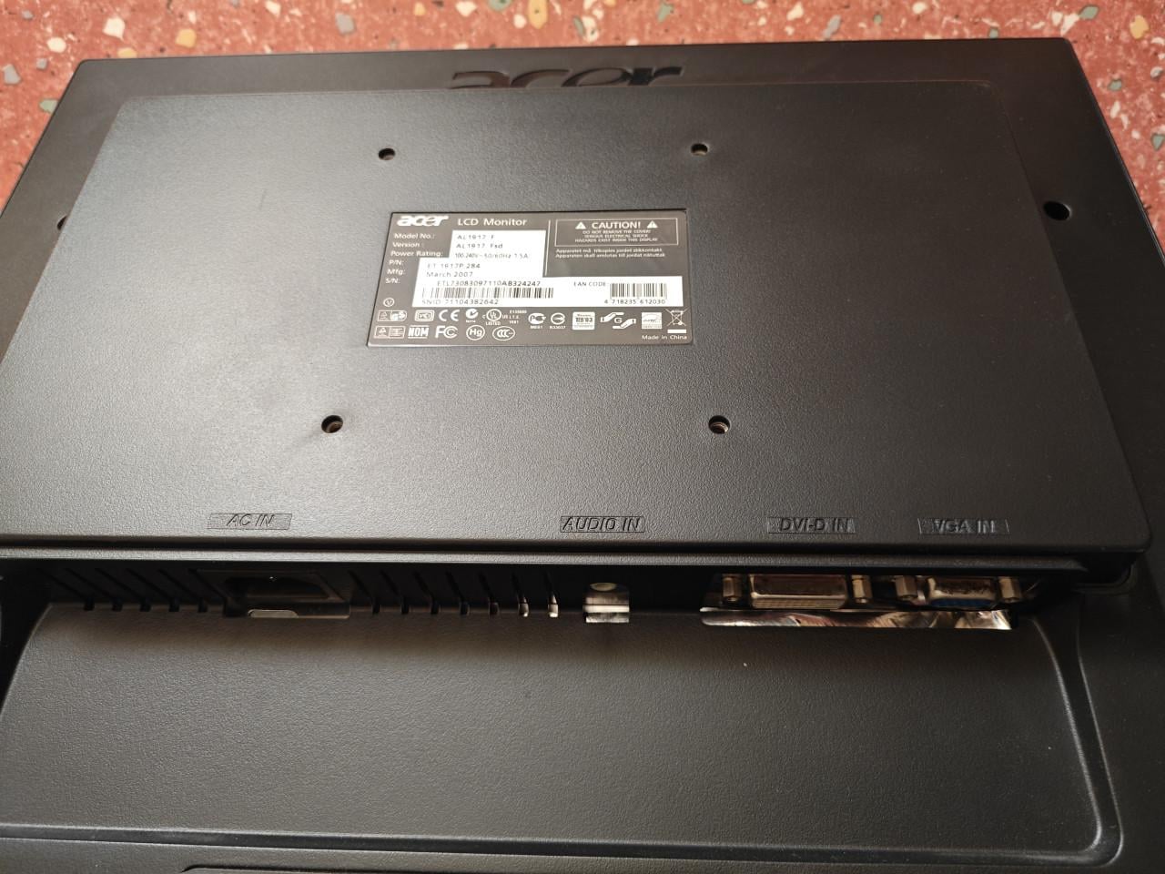2x Acer AL1917Fsd 19" beeldschermen