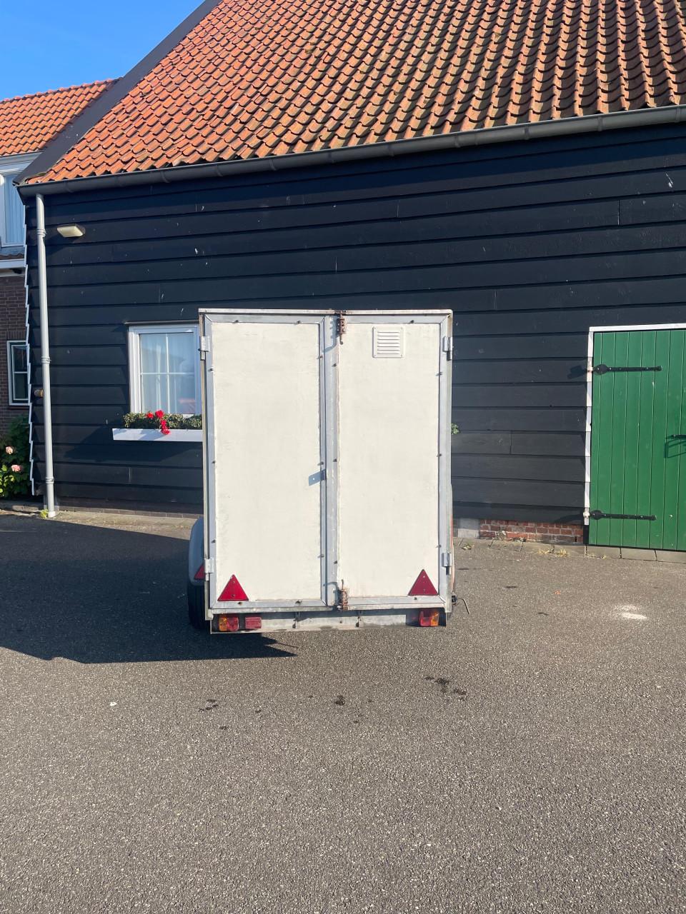 Dichte aanhanger
