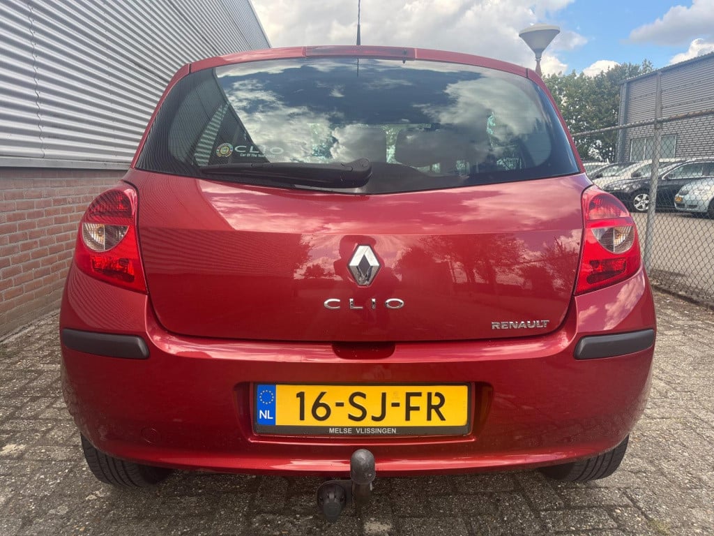 Renault Clio 1.6-16v dynamique luxe | orig. nl | nwe distributie