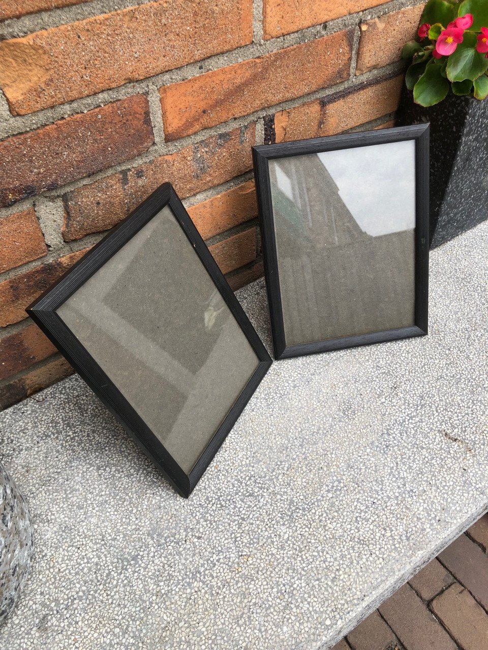 2 mooie fotolijstjes.
