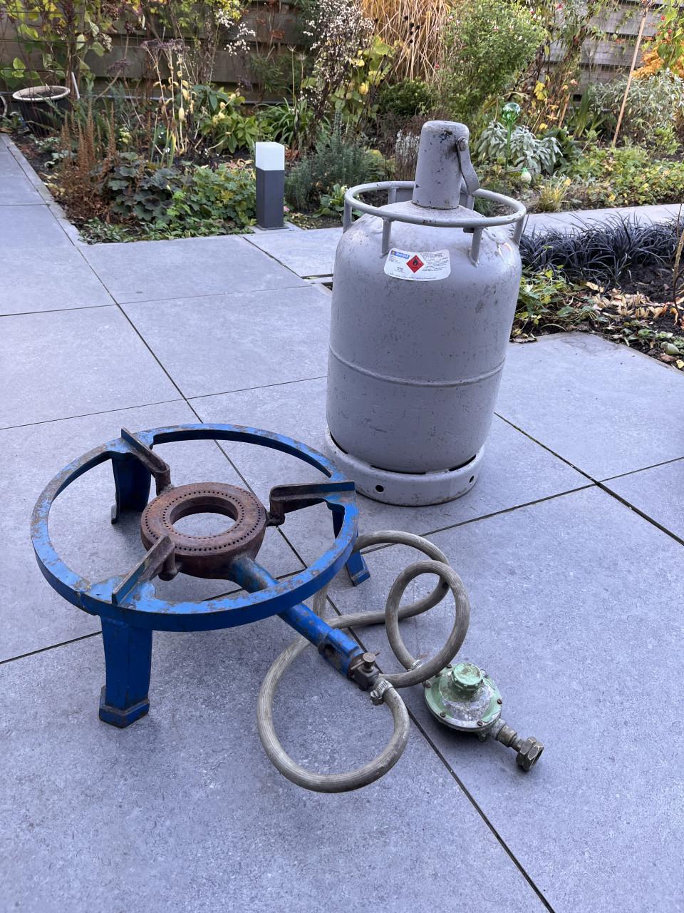 Driepoot gas kookbrander