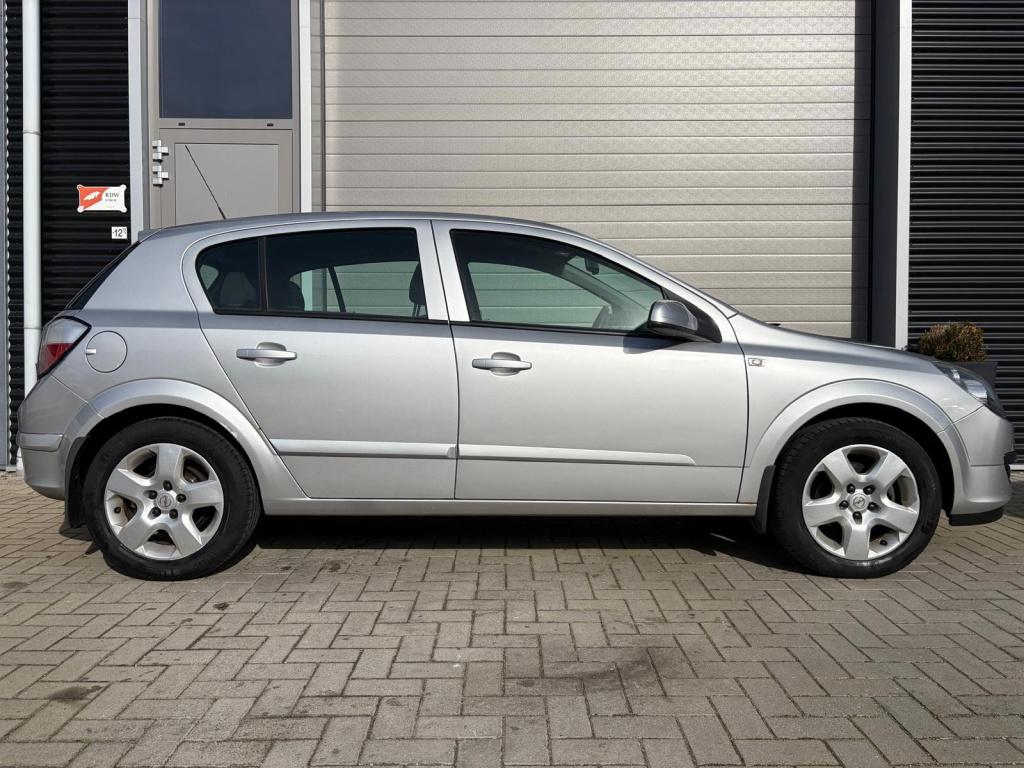 Opel Astra 1.6 edition/2e eigenaar/airco/cruise control/lichtmetaal/trekhaa