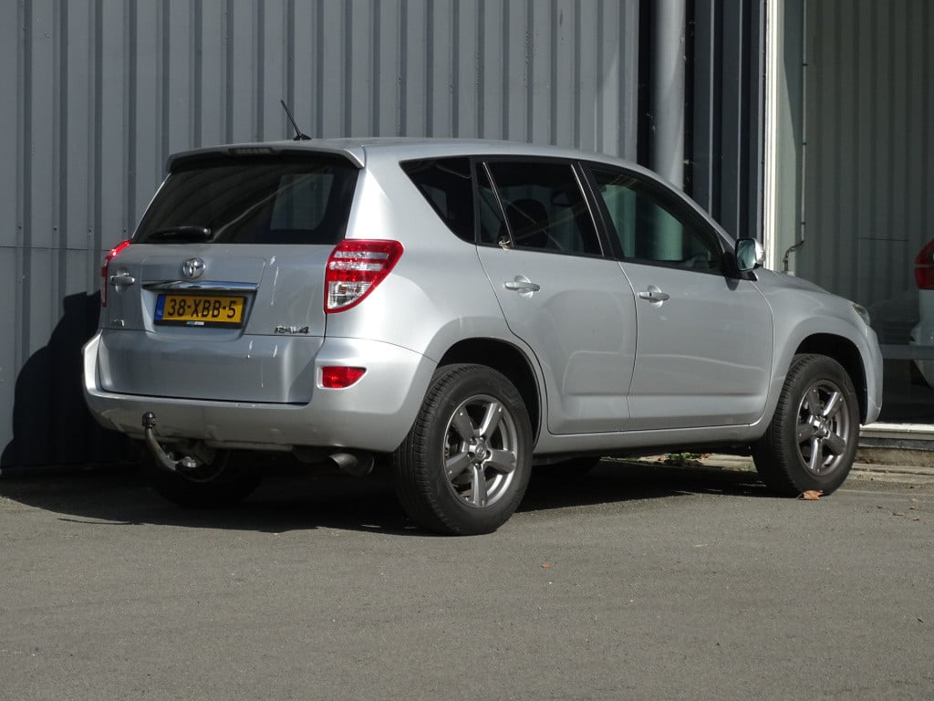 Toyota Rav4 2.0 vvti dynamic automaat | trekhaak | navi | bluetooth