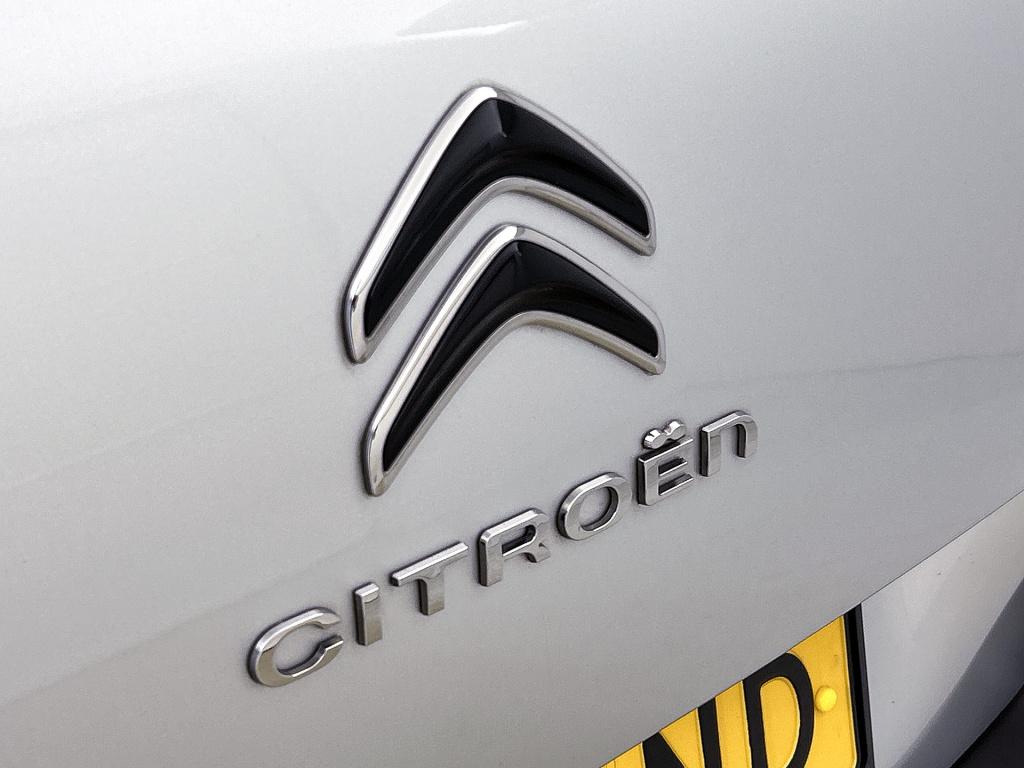 Citroen C3 Aircross 110 pk shine | rijklaar | twotone | 17'' lmv | climate 