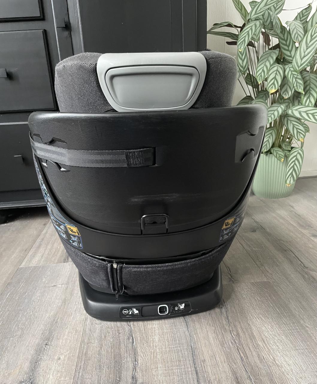 Maxi-Cosi AxissFix Air met geïntegreerde airbags