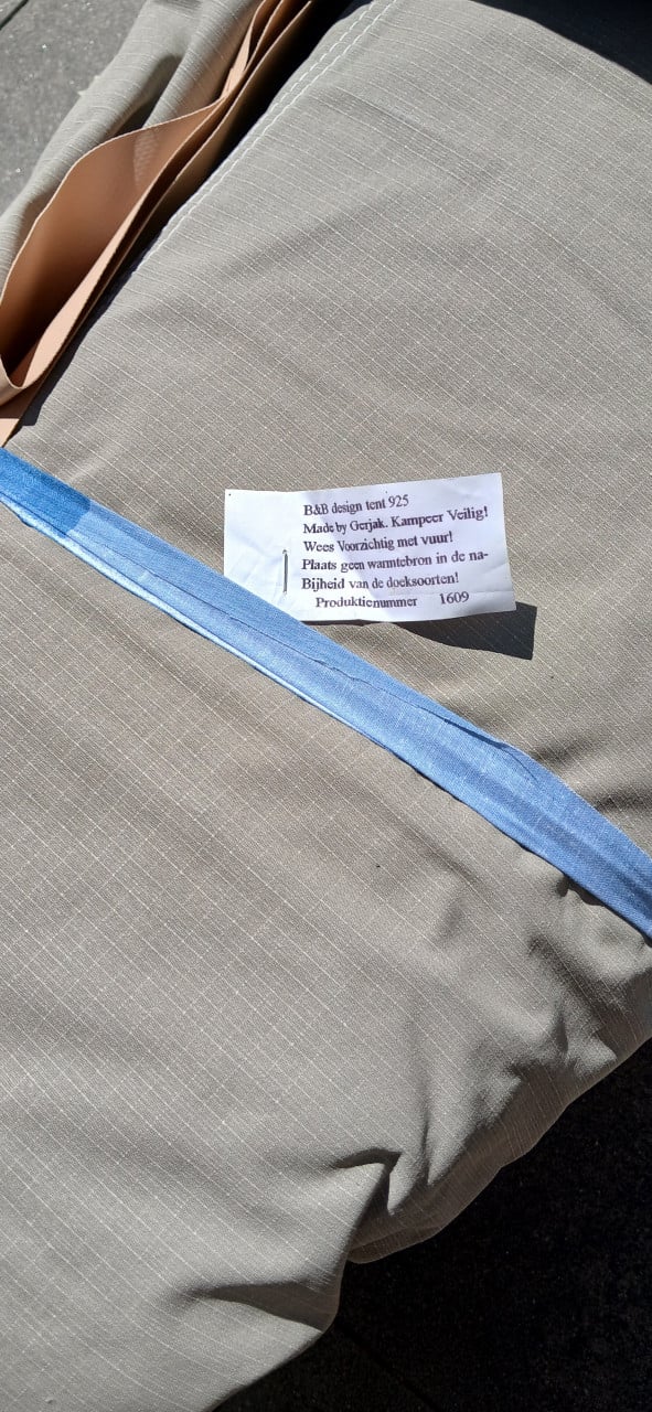 Splinternieuwe Gerjak B&B design 925 voortent met frame