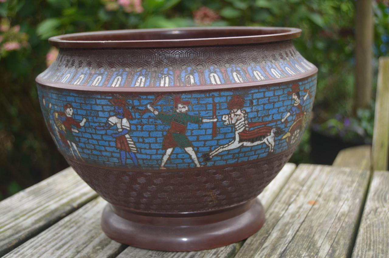 Chinese champlevé cachepot vroeg 20e eeuw.