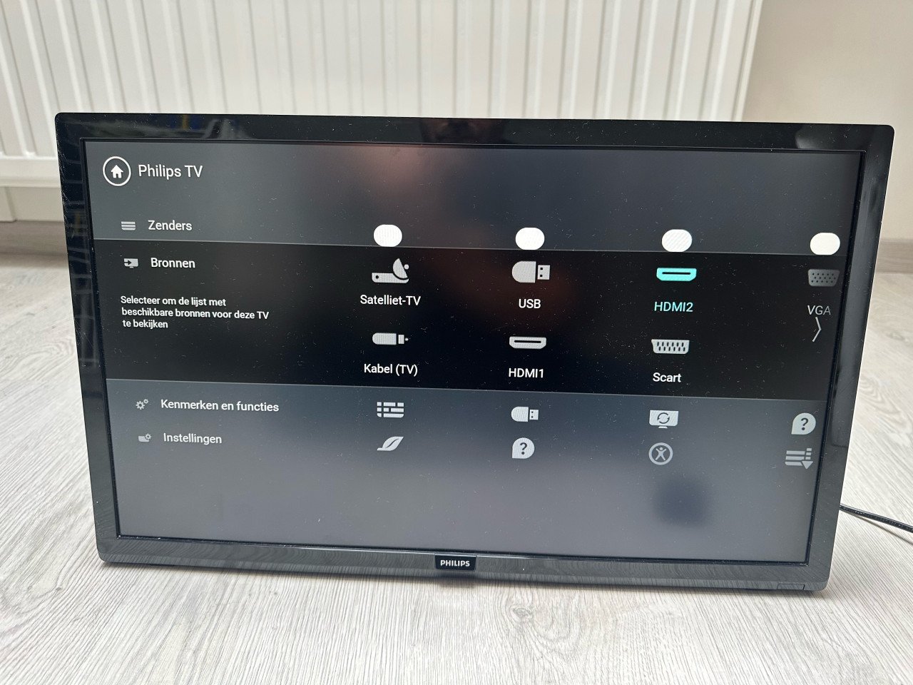TV Philips 21inch. Geen koeriersdiensten !!