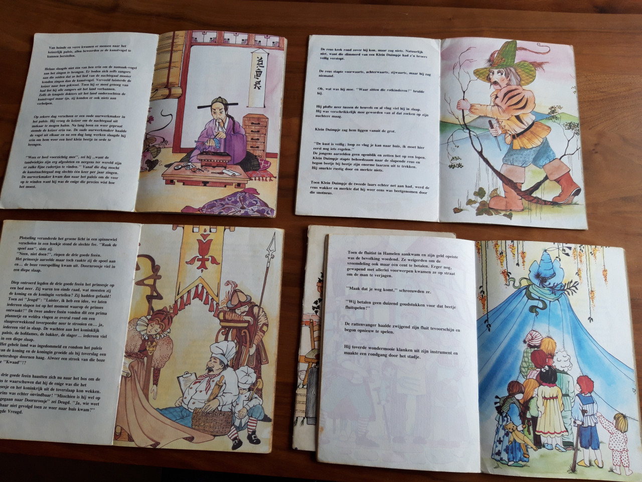 Vintage sprookjesboekjes uit 1983