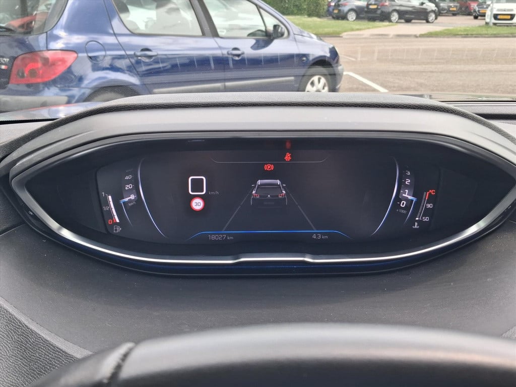 Peugeot 5008 1.2 puretech 130pk s&s allure pack business navigatie | cruise