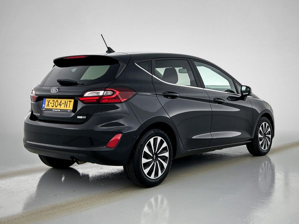 Ford Fiesta 1.0 ecoboost hybrid titanium x winterpack | navigatie | airco |