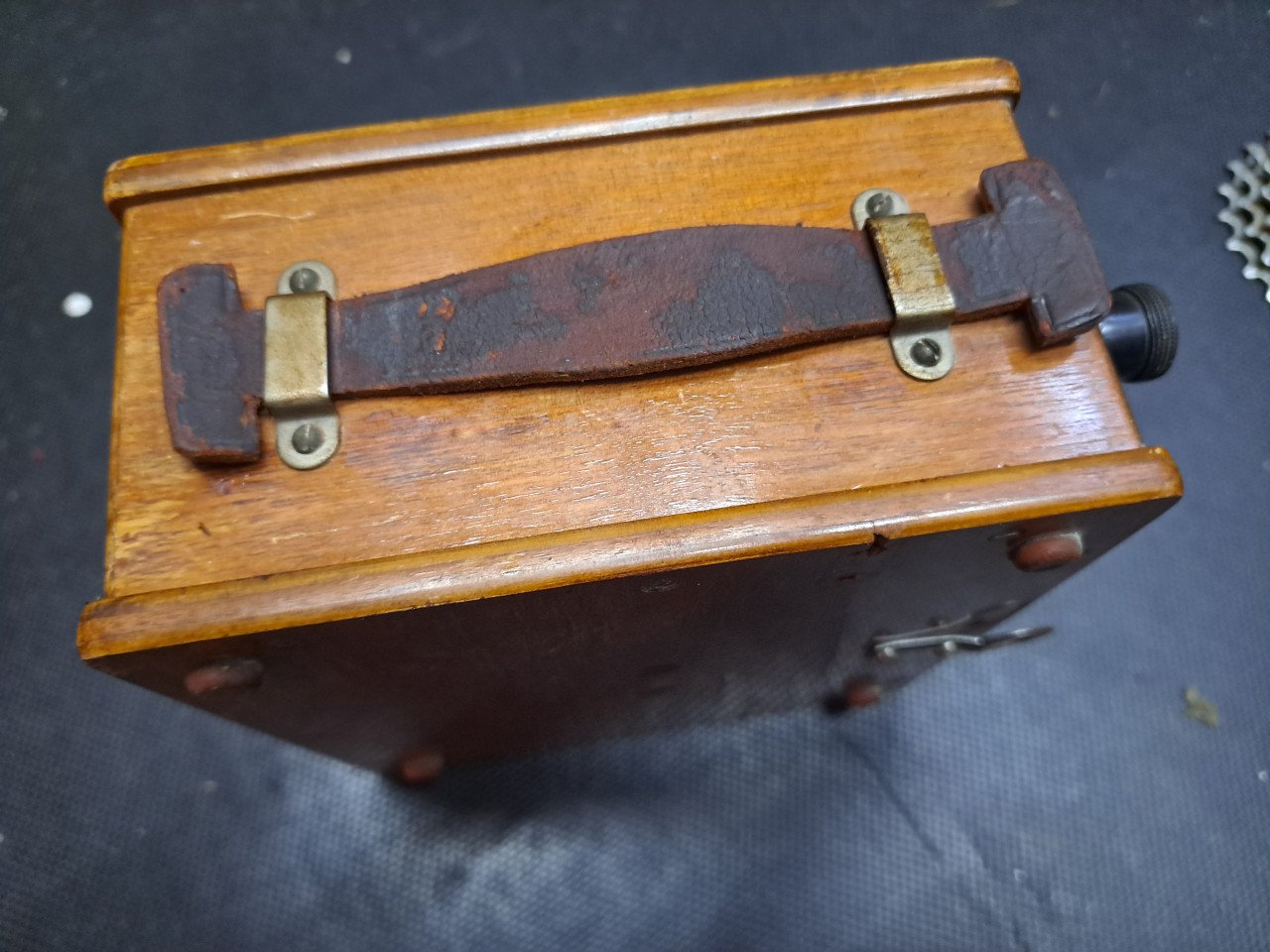 Antieke voltmeter