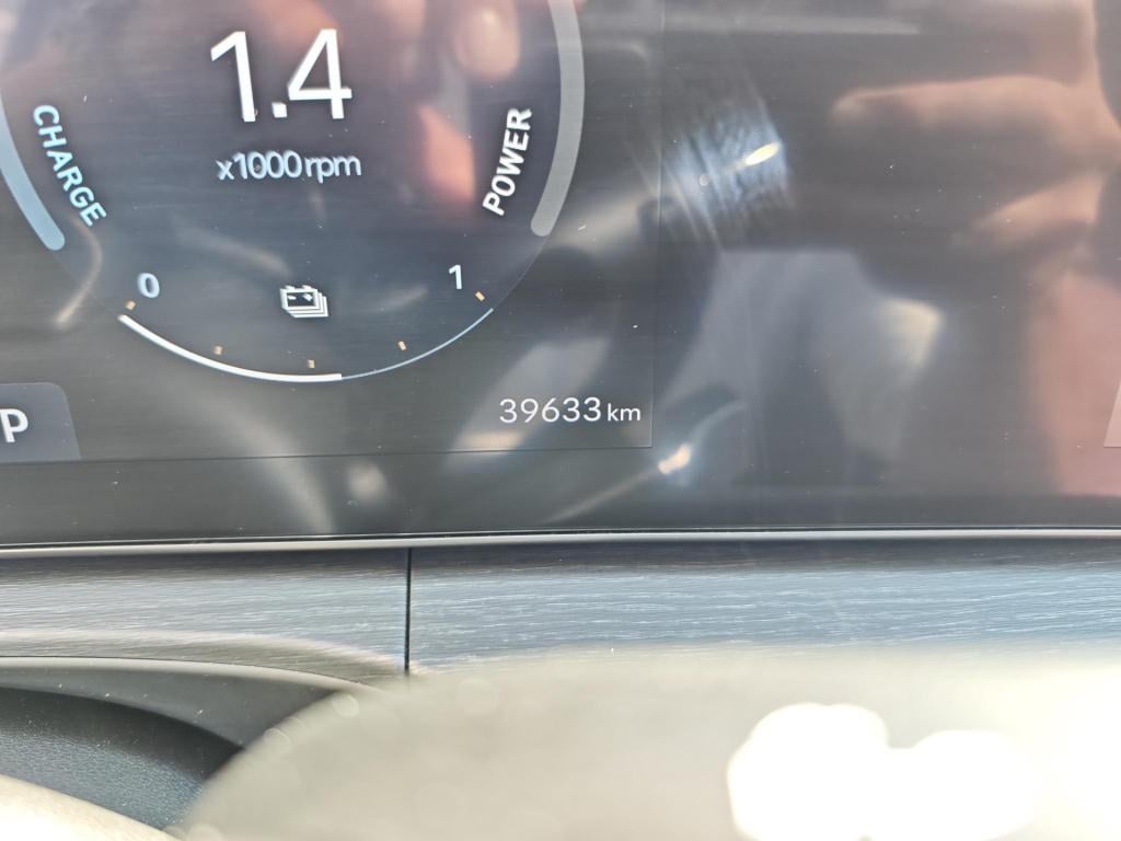 Hyundai Santa Fe 1.6 t-gdi hev premium sky 7p