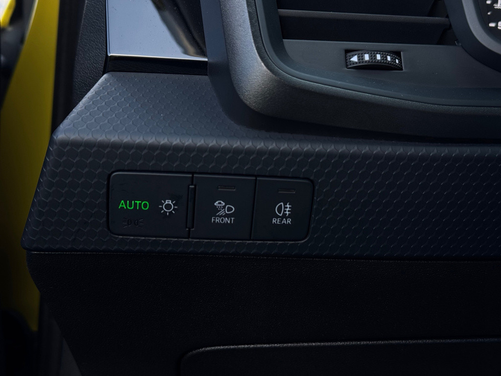 Audi A1 Sportback 25 tfsi edition s- line * carplay * led * automaat