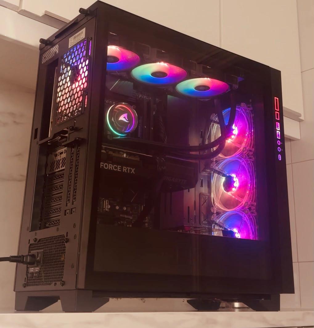 High-End Gaming PC | i7 14700KF • RTX 4070 • 32GB DDR5 • 2TB SSD