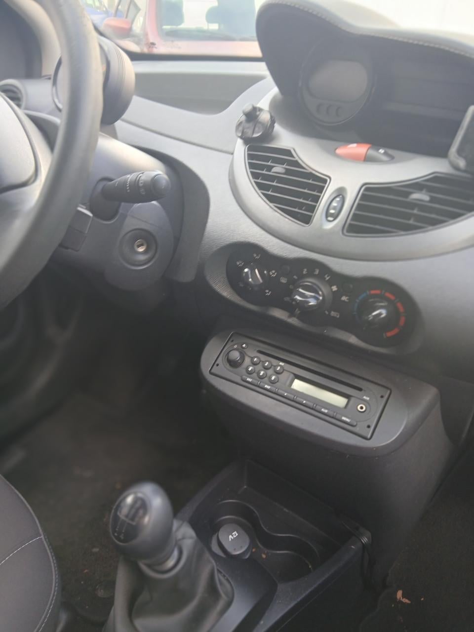 Renault Twingo 1,2-2010-Airco-stuurbekr-L.M. velgen-radio/cd-1100,=