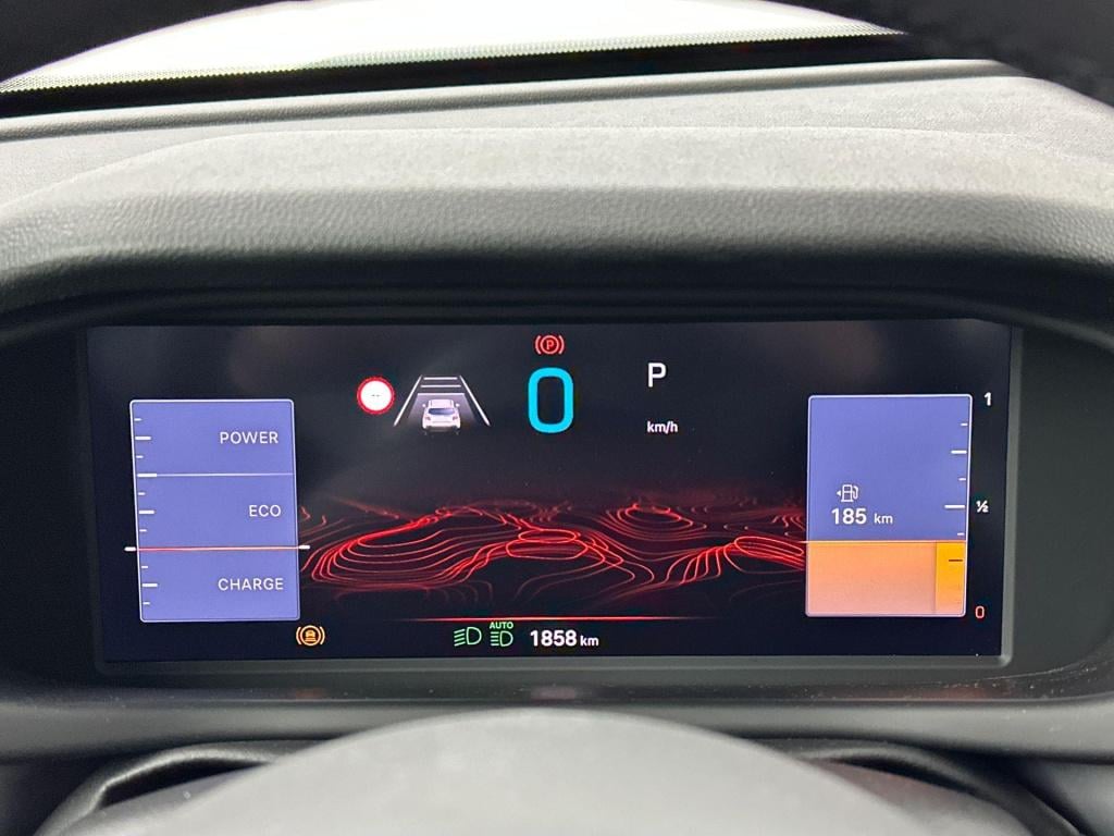 Jeep Avenger 1.2 e-hybrid summit | camera | apple carplay & android auto |