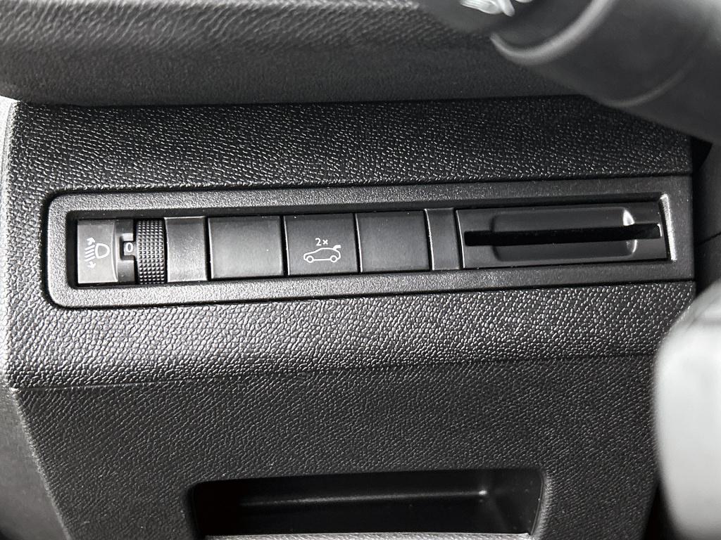 Peugeot 3008 130 pk blue lease premium | rijklaar | trekhaak