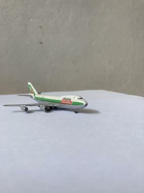 Schabak Boeing 747 Alitalia, ERTL Space Shuttle, Dinkey Toy Hawker Hunter