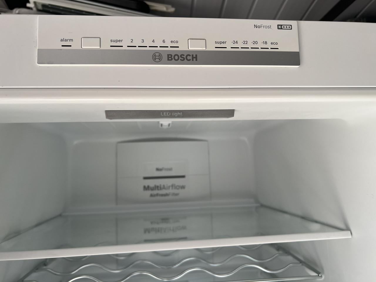 Bosch Nofrost koel vriescombinatie Koelkast vriezer 185x60x65 cm Klasse A++