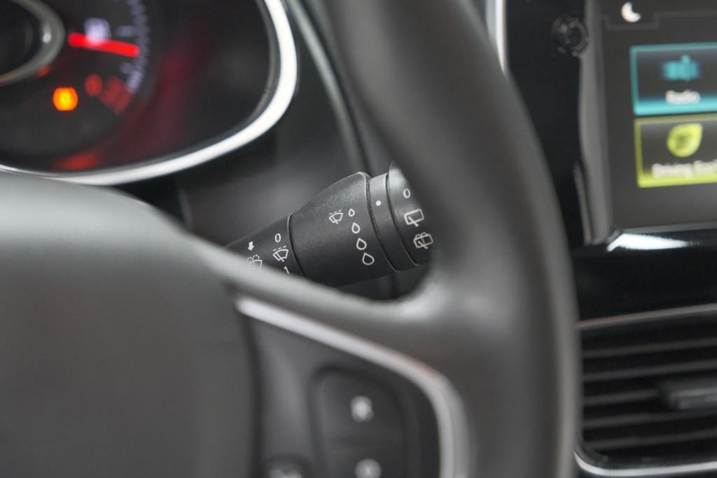 Renault Clio estate tce 90 limited | trekhaak | apple carplay | parkeersens