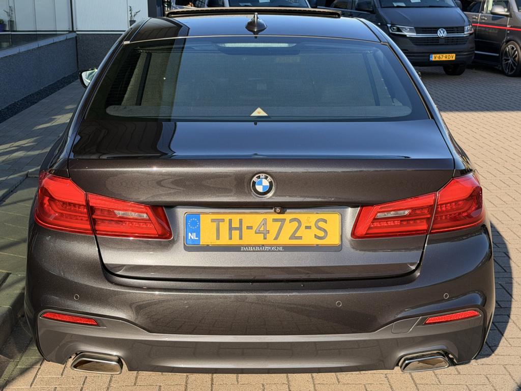 BMW 5 Serie 540i xdrive m-sport | harman kardon | acc |schuif/kanteldak | m